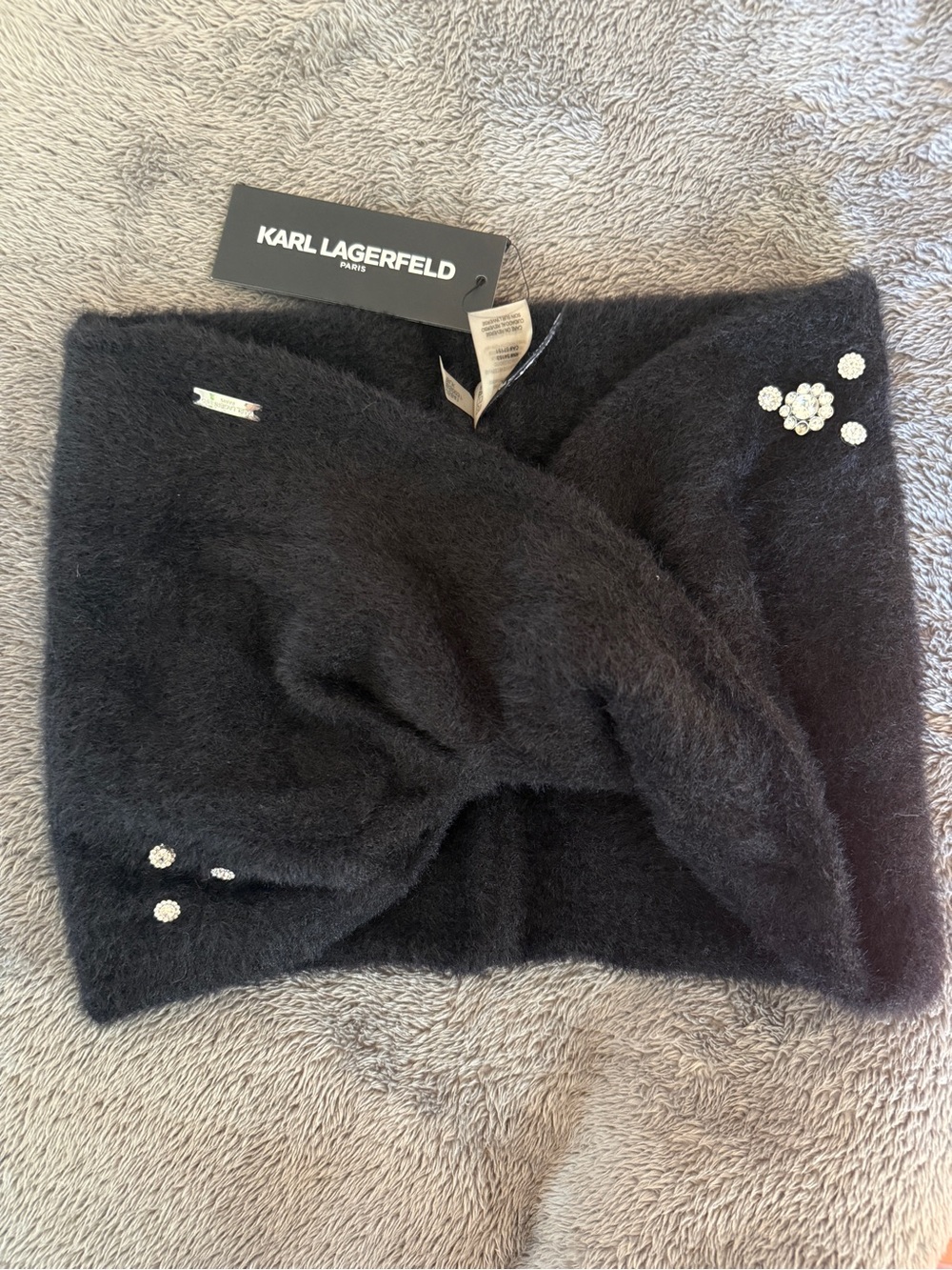 NWT Karl Lagerfeld Jewelry Box Loop Rhinestone Infinity Scarf Black